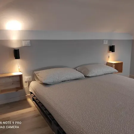 Bells & Flowers Apartment