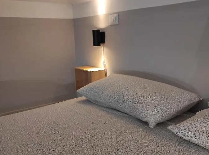 Bells & Flowers Daire *